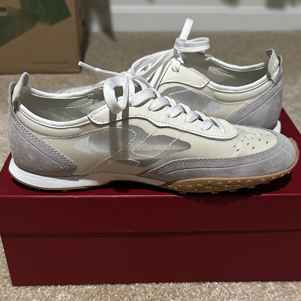 Hoff Bird Sneakers - White and Gray